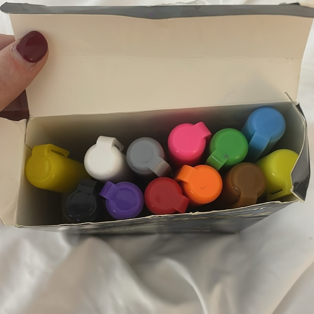 Liquid chalk markers - Picture 2 of 2